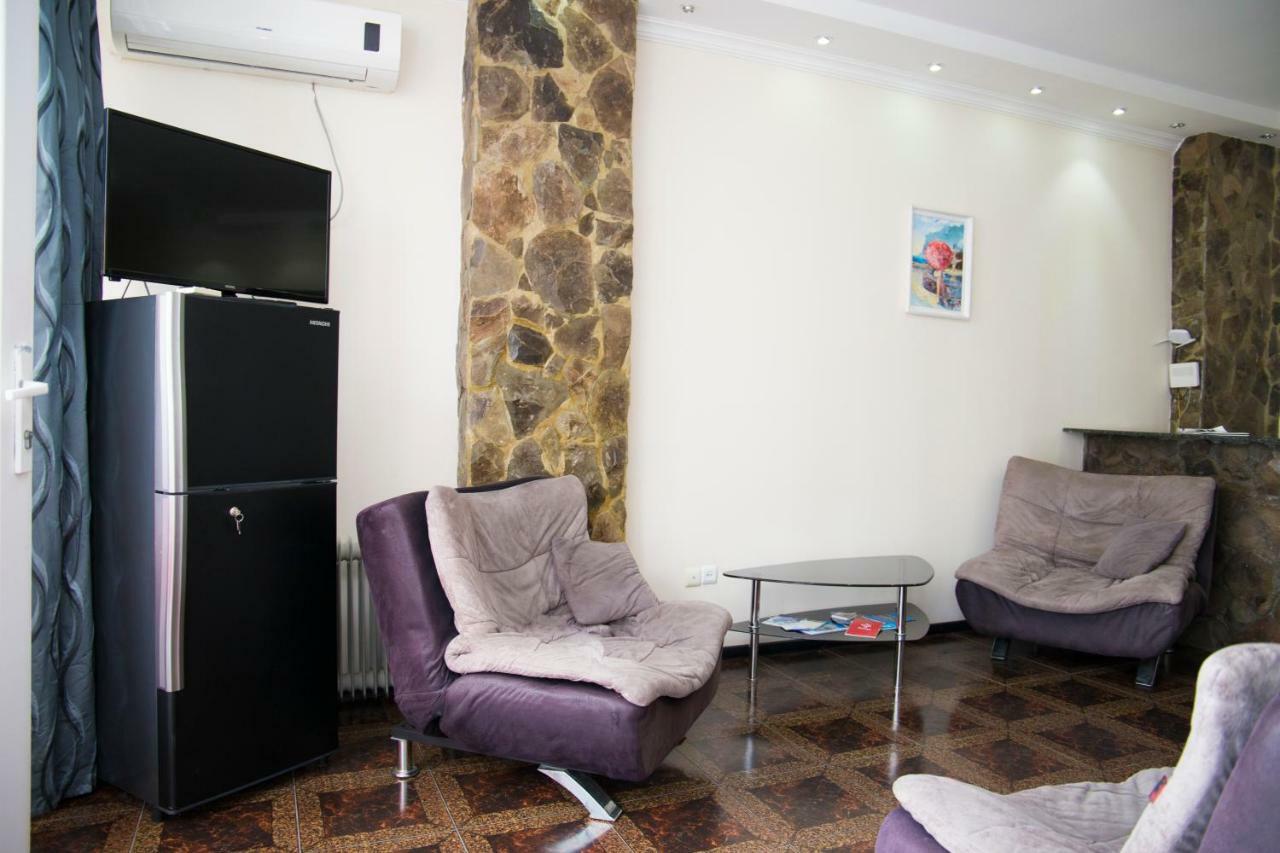 Apartment Miracle Batumi Exterior foto
